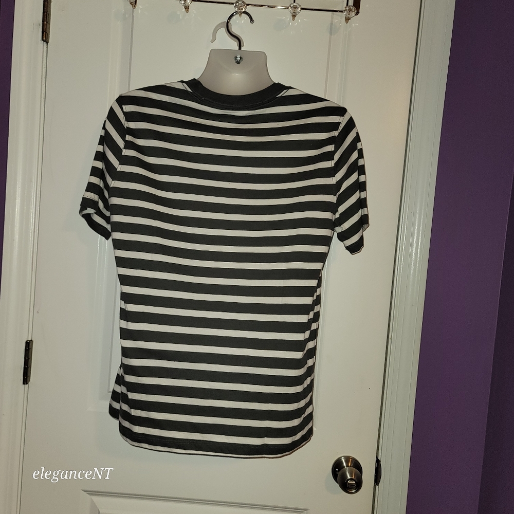 Old Navy Blue/White Men's Striped shirt sz: M NWT - Picture 2 of 3